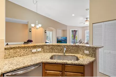 3067  Laurel Ridge Cir, Riviera Beach, FL 33404 - Photo 22