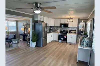 2010 SW 84th Ave, Davie, FL 33324 - Photo 8