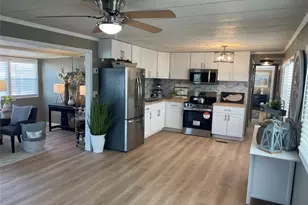 2010 SW 84th Ave, Davie, FL 33324 - Photo 8