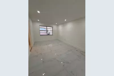 19783 NW 64th Pl, Hialeah, FL 33015 - Photo 10