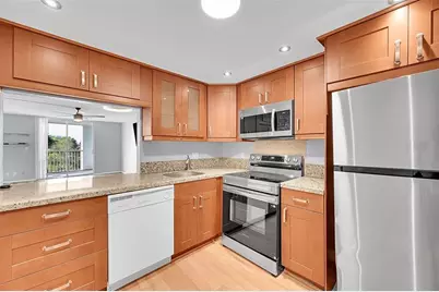 6661 NW 2nd Avenue, Unit #304, Boca Raton, FL 33487 - Photo 6