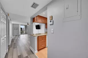 6661 NW 2nd Ave, Boca Raton, FL 33487 - Photo 8