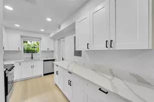 6200 NW 44th St, Lauderhill, FL 33319 - Photo 8