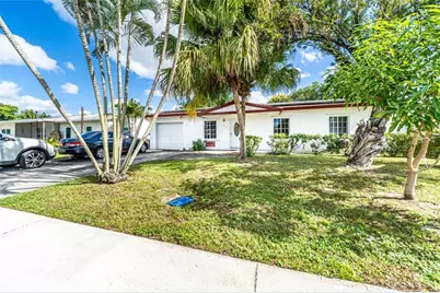 419 SW 80th Ave, Pompano Beach, FL 33068 - Photo 2