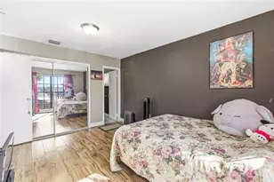 11411 NW 38th Pl, Sunrise, FL 33323 - Photo 6