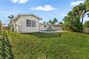11411 NW 38th Pl, Sunrise, FL 33323 - Photo 14