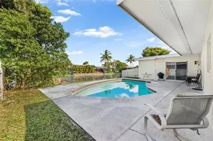 11411 NW 38th Pl, Sunrise, FL 33323 - Photo 8