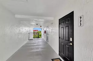 923 Villa Cir, Boynton Beach, FL 33435 - Photo 28