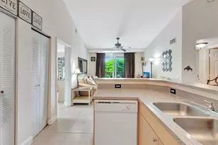 923 Villa Cir, Boynton Beach, FL 33435 - Photo 32