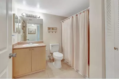 923  Villa Cir, Boynton Beach, FL 33435 - Photo 12