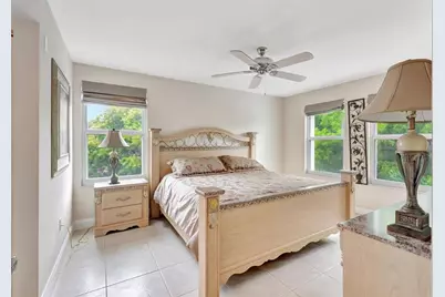 923  Villa Cir, Boynton Beach, FL 33435 - Photo 8