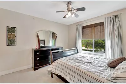 923  Villa Cir, Boynton Beach, FL 33435 - Photo 36