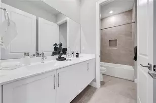 12043 N Baypoint Cir, Parkland, FL 33076 - Photo 26