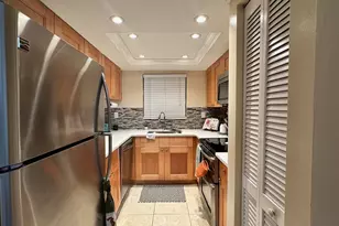 8427 Shadow Ct, Coral Springs, FL 33071 - Photo 6