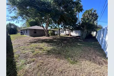 1313 SW Bellevue Ave, Port Saint Lucie, FL 34953 - Photo 24