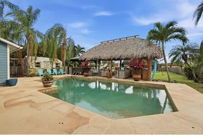 320 SW Majestic Ter, Port Saint Lucie, FL 34984 - Photo 2