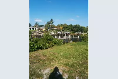 330  Southwind Dr, Unit #4, North Palm Beach, FL 33408 - Photo 2