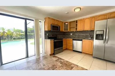 310 SW 79th Way, North Lauderdale, FL 33068 - Photo 4