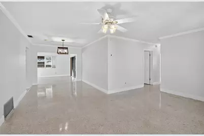 121 NW 77th Way, Pembroke Pines, FL 33024 - Photo 6