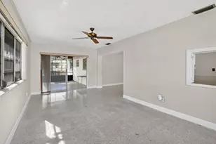 121 NW 77th Way, Pembroke Pines, FL 33024 - Photo 16