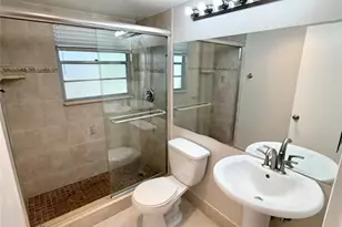 84 Mansfield B, Boca Raton, FL 33434 - Photo 10