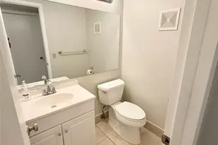 84 Mansfield B, Boca Raton, FL 33434 - Photo 16