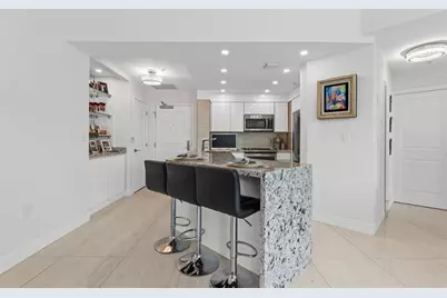 347 N New River Dr E, Unit #310, Fort Lauderdale, FL 33301 - Photo 2