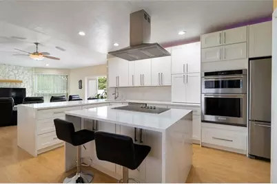 3290 SW 131st Ter, Davie, FL 33330 - Photo 14