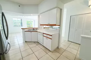 3105 NE 184th St, North Miami Beach, FL 33160 - Photo 8