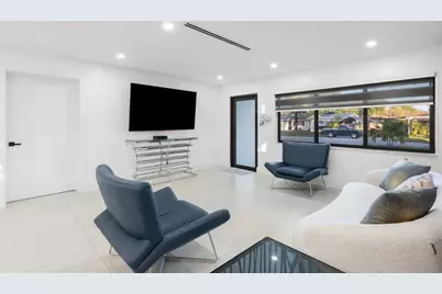 2155 SW 37th Ter, Fort Lauderdale, FL 33312 - Photo 8