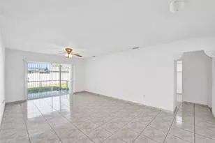 8211 NW 10th St, Pembroke Pines, FL 33024 - Photo 8