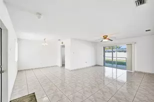 8211 NW 10th St, Pembroke Pines, FL 33024 - Photo 6