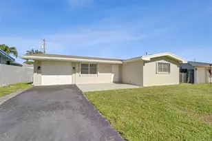 8211 NW 10th St, Pembroke Pines, FL 33024 - Photo 2