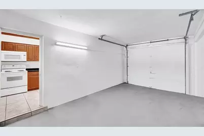 8211 NW 10th St, Pembroke Pines, FL 33024 - Photo 26