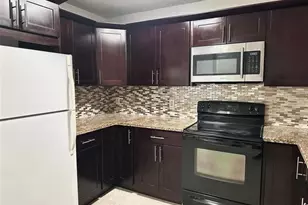 10741 Cleary Blvd, Plantation, FL 33324 - Photo 4