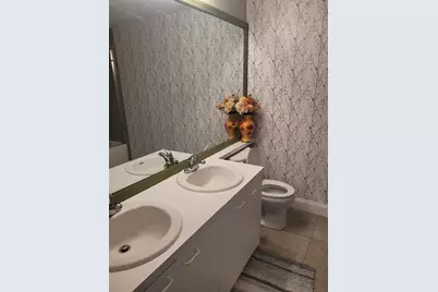 8121  San Carlos Cir, Unit #8121, Tamarac, FL 33321 - Photo 22