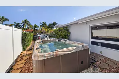 1400 SE 3rd Ave, Pompano Beach, FL 33060 - Photo 32