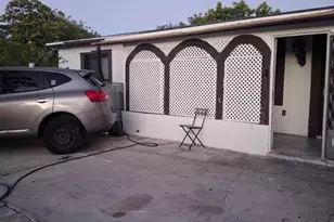 1944 NE 2nd Ave, Pompano Beach, FL 33060 - Photo 2