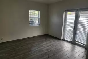 315 SW 7th St, Fort Lauderdale, FL 33315 - Photo 2