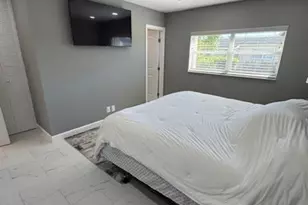 2687 Emory Dr E, West Palm Beach, FL 33415 - Photo 12