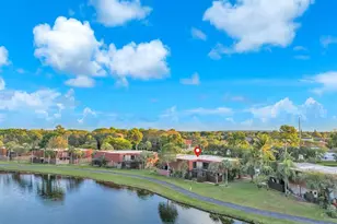 8377 Boca Rio Dr, Boca Raton, FL 33433 - Photo 2