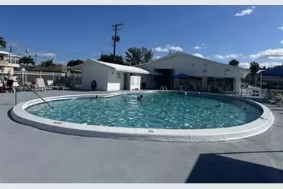 1050 SW 11th St, Unit #1L, Hallandale Beach, FL 33009 - Photo 8