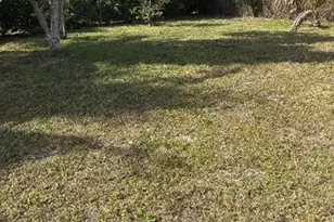 944 SW Del Rio Blvd, Port Saint Lucie, FL 34953 - Photo 6