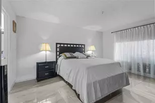 8220 SW 24th St, North Lauderdale, FL 33068 - Photo 12