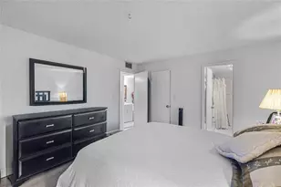 8220 SW 24th St, North Lauderdale, FL 33068 - Photo 14