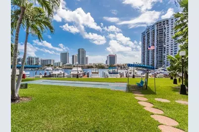 500  Three Islands Blvd, Unit #L15, Hallandale Beach, FL 33009 - Photo 32