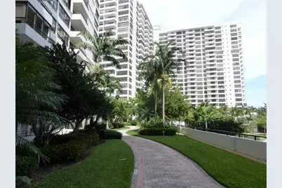 500  Three Islands Blvd, Unit #L15, Hallandale Beach, FL 33009 - Photo 26