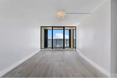 136  Lakeshore Dr, Unit #T10, North Palm Beach, FL 33408 - Photo 24