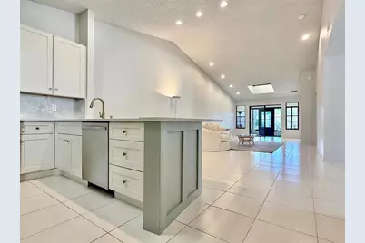 5869 Sunswept Lane #B, Boynton Beach, FL 33437 - Photo 4