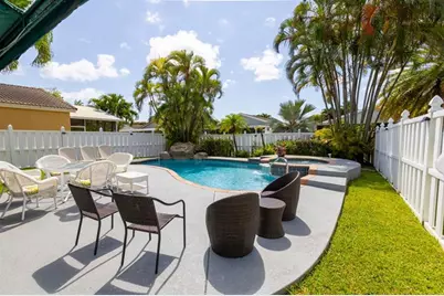 1220 SW 46th Ter, Deerfield Beach, FL 33442 - Photo 34